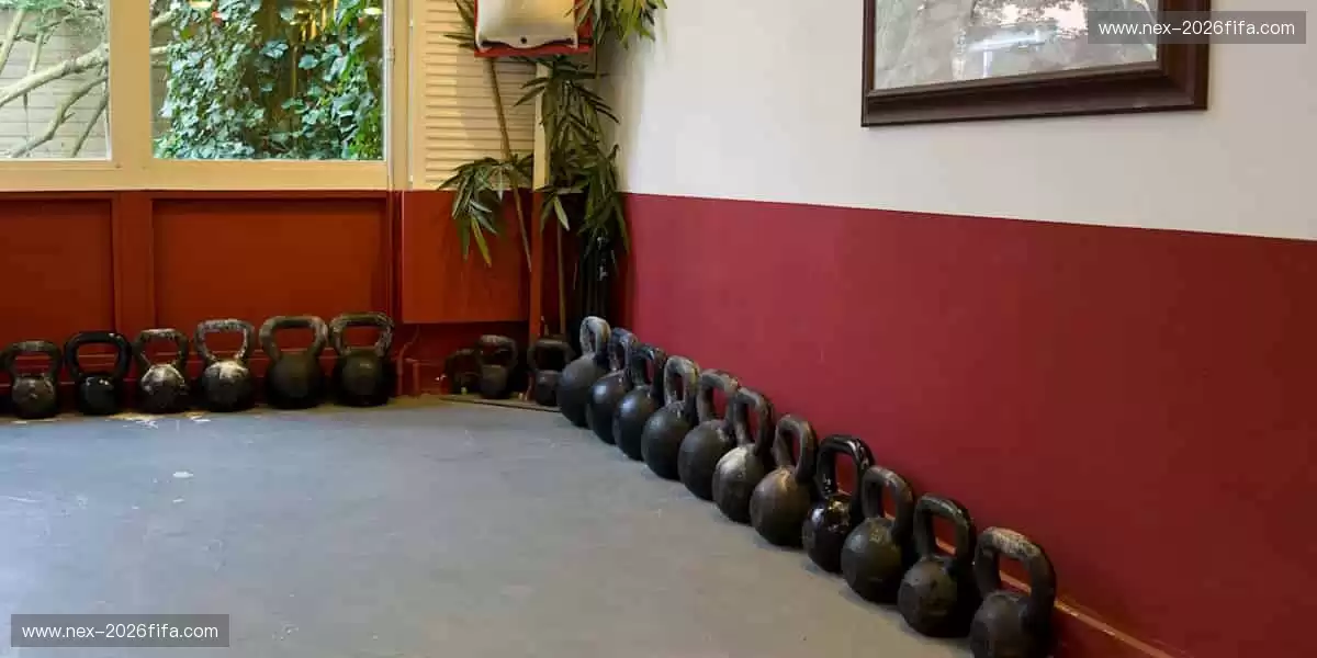 🎁限量周边，把赛场激情带回家！